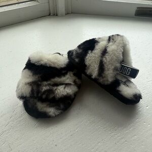 UGG Fluff Yeah Marble Fuzzy Slippers